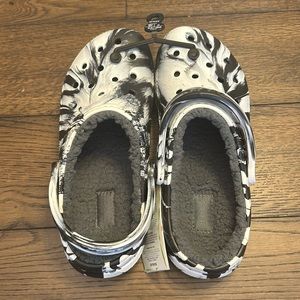 NWT CROCS Classic Lined Marbled Clog Unisex Size US 9M White/Black Brand New